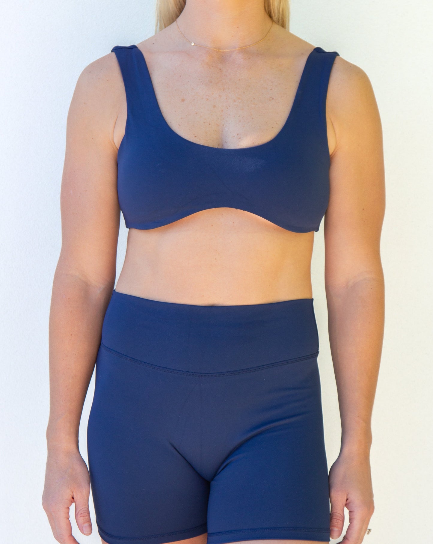 Sculpt Crop- Navy